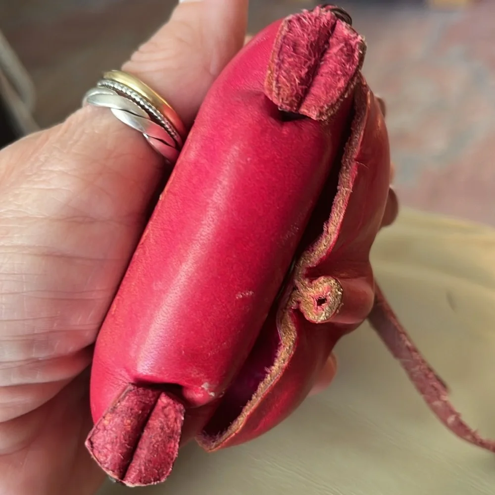 Leather Piggy Coin Key Ring Dark Pink Just Adorable-Handmade - Picture 4 of 12